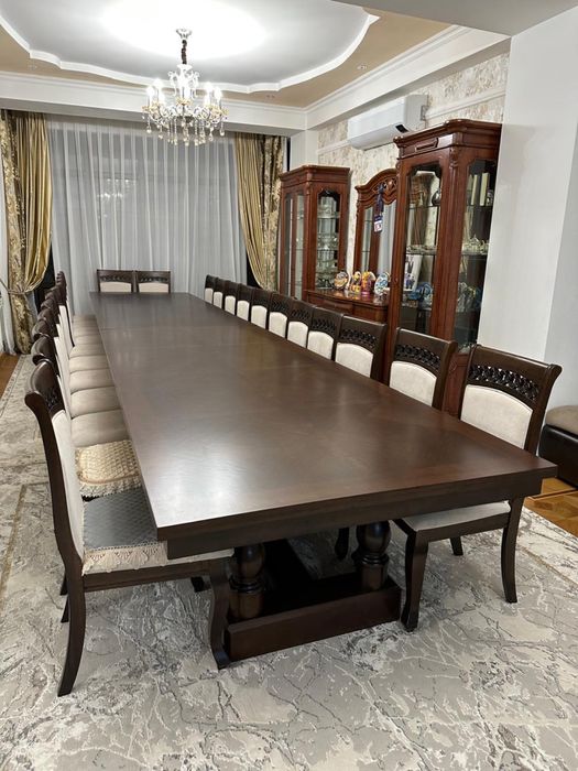 Столы по 3 метра и стулья 24 штук