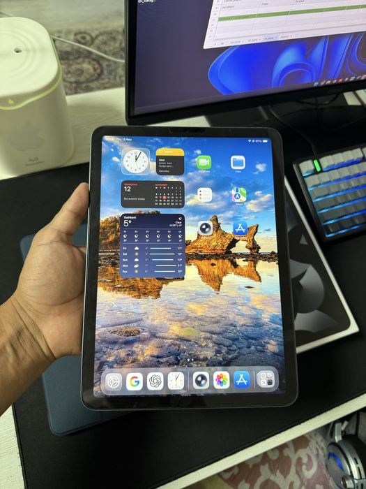 Ipad air 5 , karobka bor, g’ilof ,ruchka. Sovg’agaham yaxshi holati.