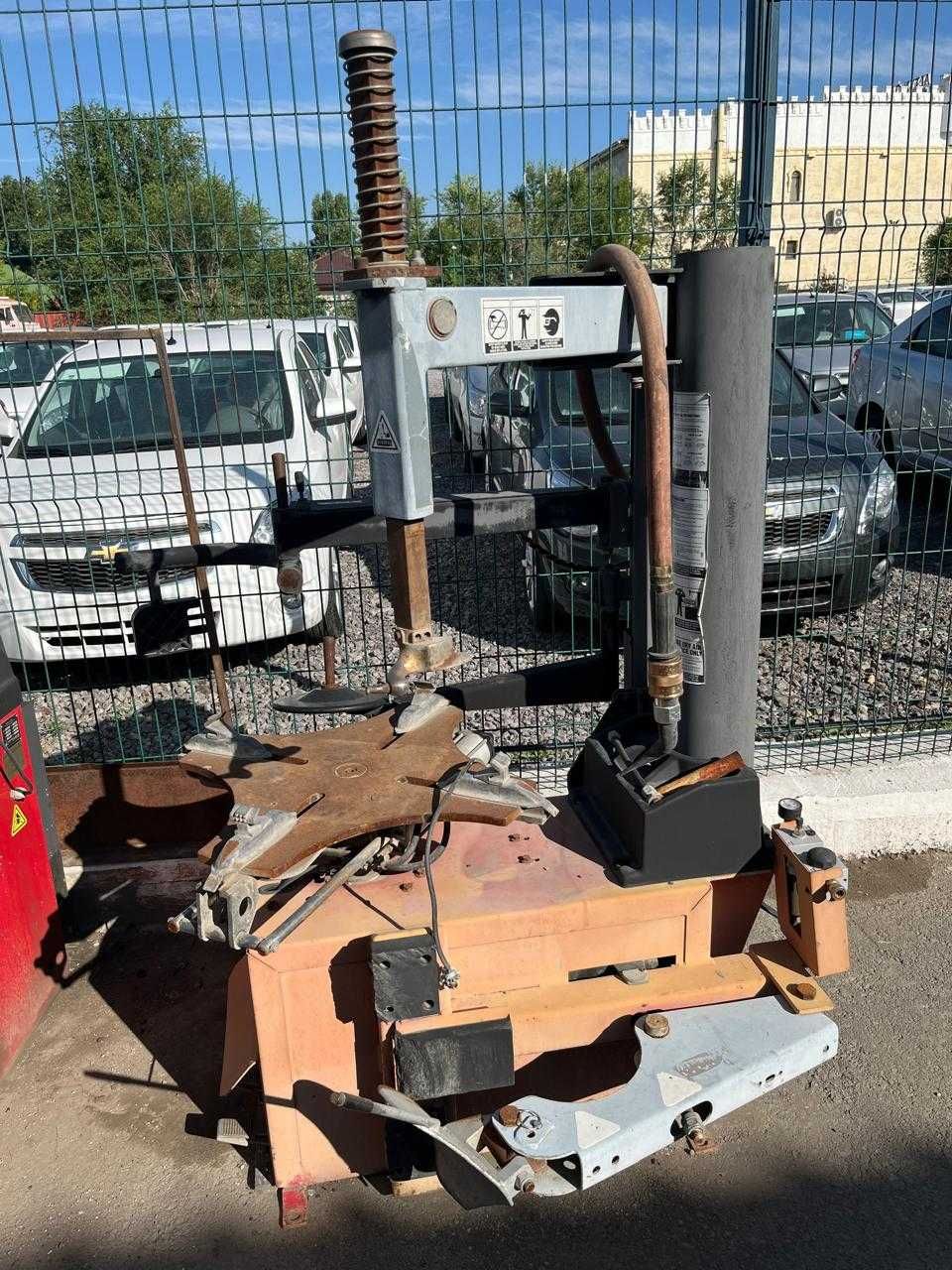 продам оборудование для шиномонтажа