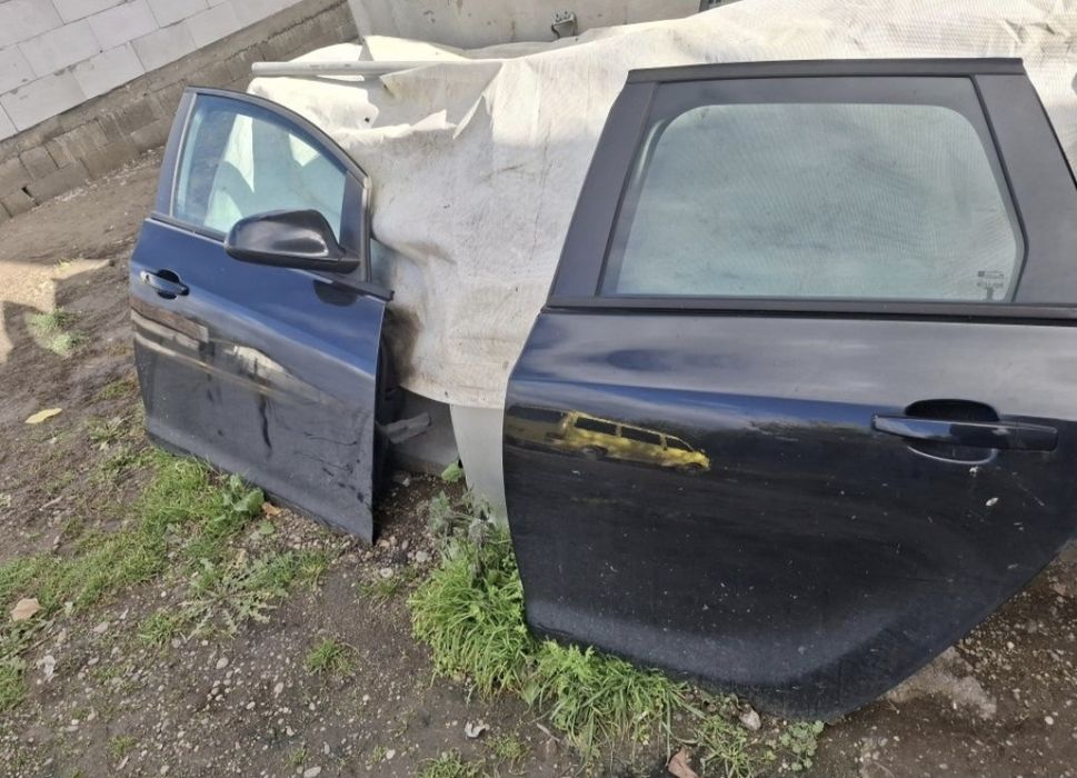 Uși portiere complete Opel Astra J Break
