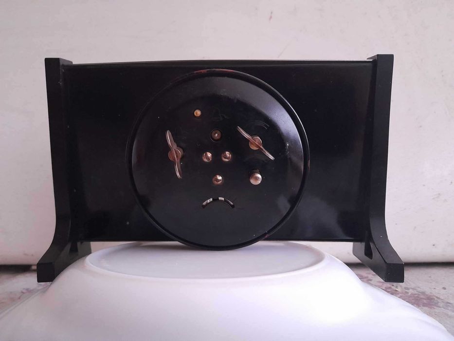 Ceas desteptator de semineu-mecanic ,cu cadran 3D China