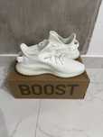 Vand adidasi yezzy 350