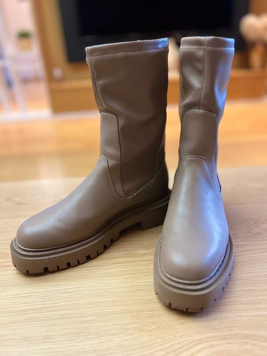 Боти H&M сиво 39 размер