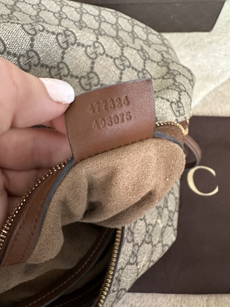 100% ОРИГИНАЛНА Gucci hobo bag