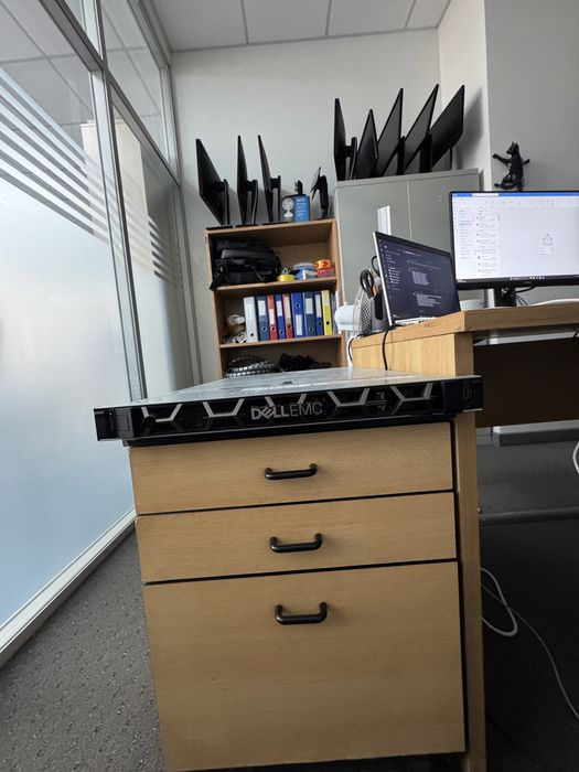 Сервер Dell EMC Server PowerEdge R640