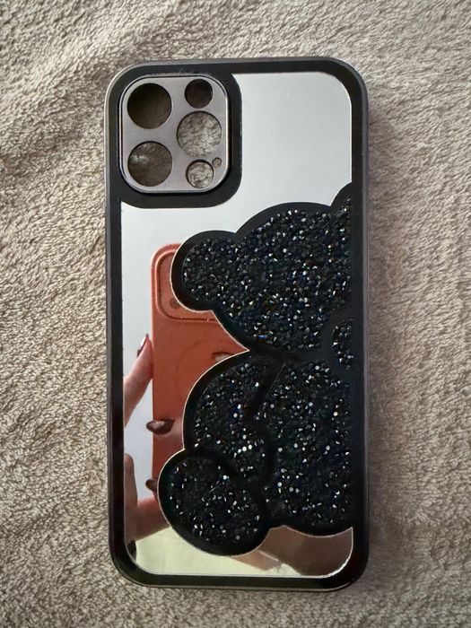 Vând huse iphone 12 pro max