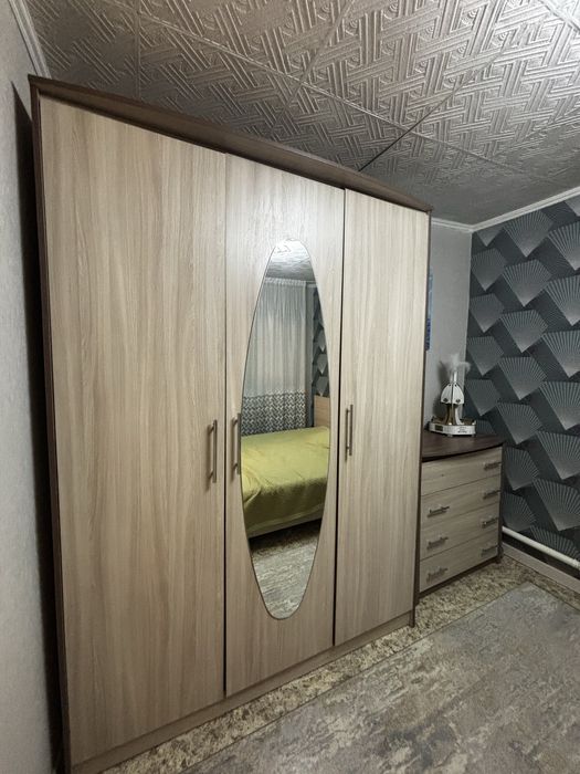 Срочно продам шкаф и кровать!