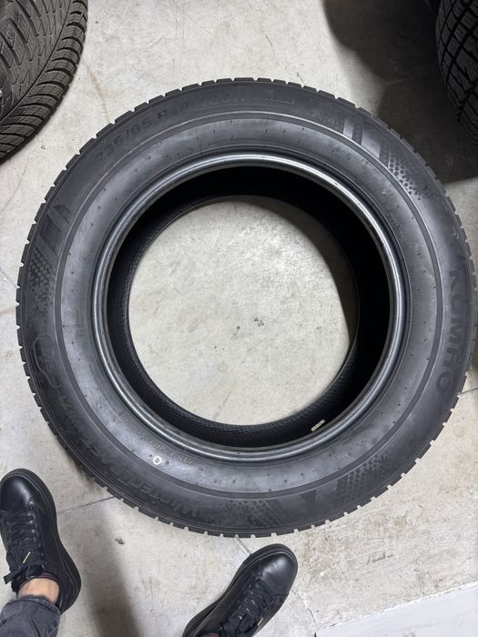 235 65 18 Anvelope iarna Kumho profil 80% ramas Dot2022