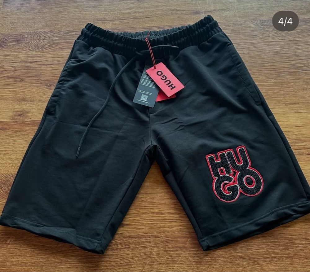 Мъжки,памучни,черни къси панталонки Hugo BOSS с бродирано лого