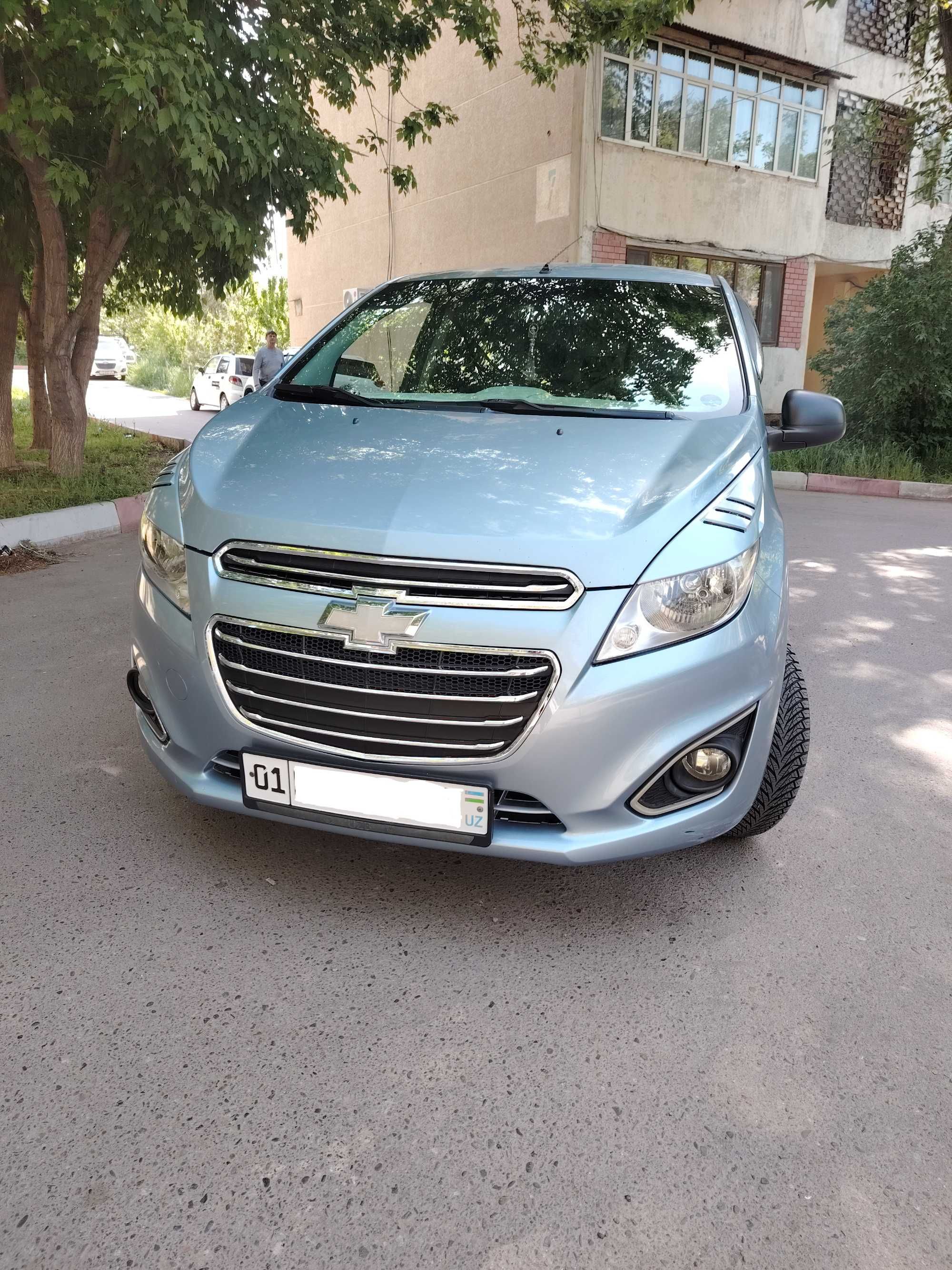 Продам Chevrolet Spark 2012 1L.