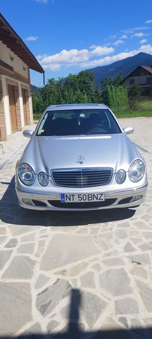 Mercedes Benz E500 V8