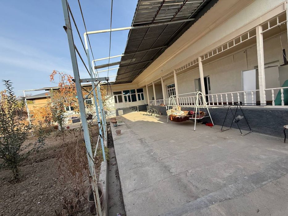 Uchastka 6 Sotix 4 Xona Kelishamiza bez makler