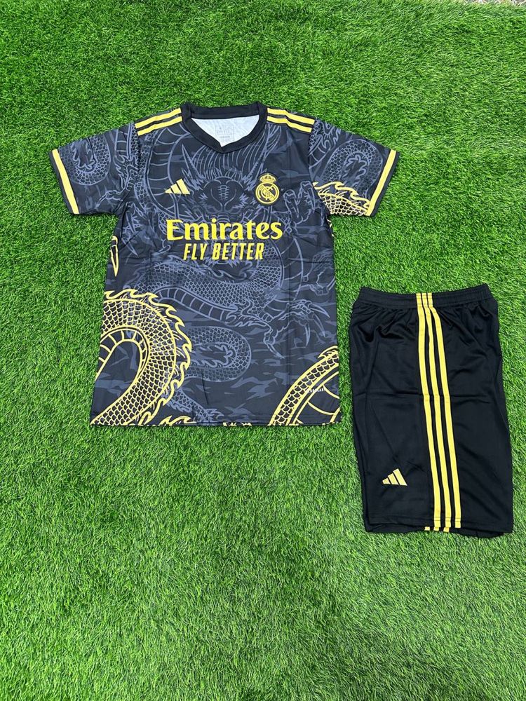 Futbol forma Real Madrid 8xil rangi bor