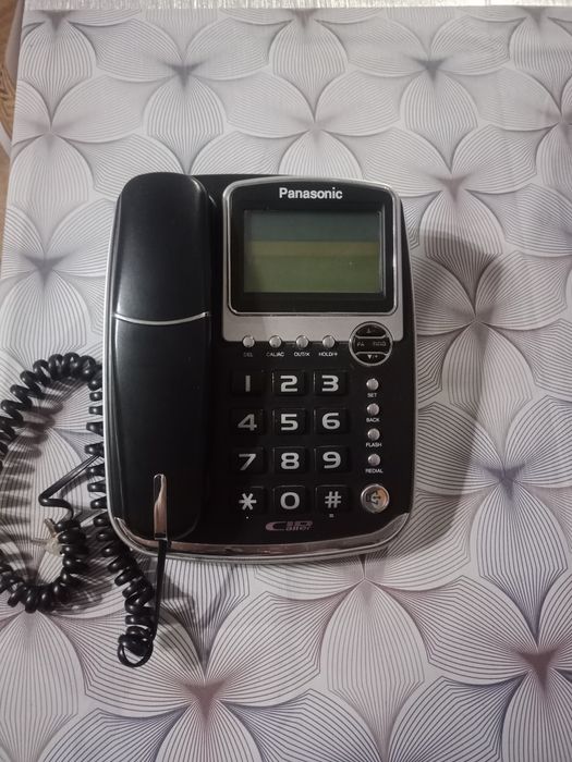 Продам стационарный телефон Panasonic