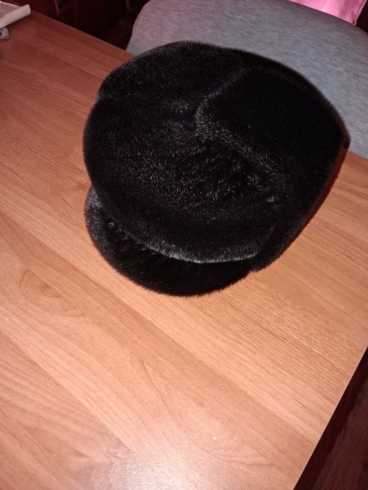Шапка(мех нерпы) продам