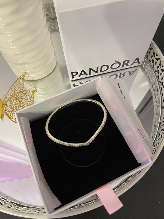 Pandora Гривна с камъчета