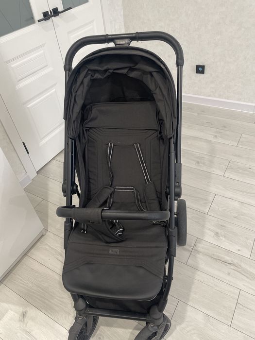 Коляска прогулочная детская