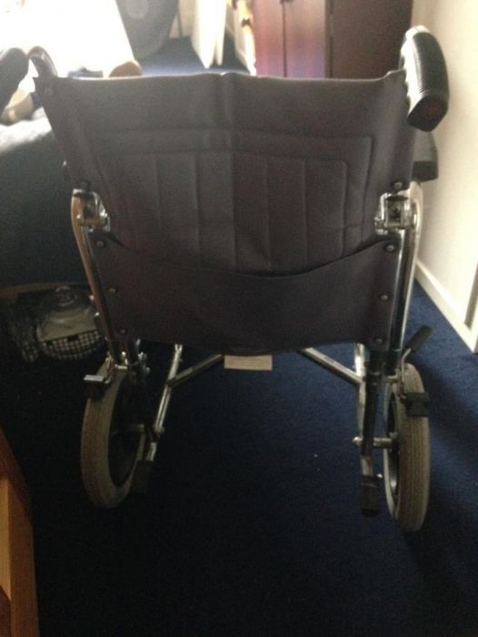 cărut bolnavi/invaliz