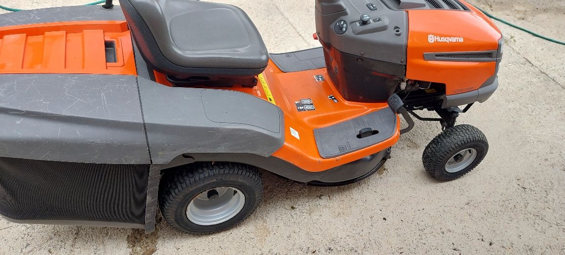 Тракторна косачка Husqvarna