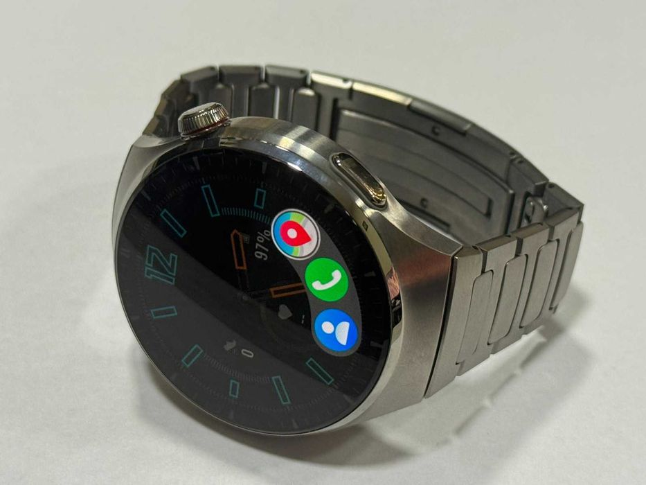 Huawei Watch 4 Pro Titanium Case