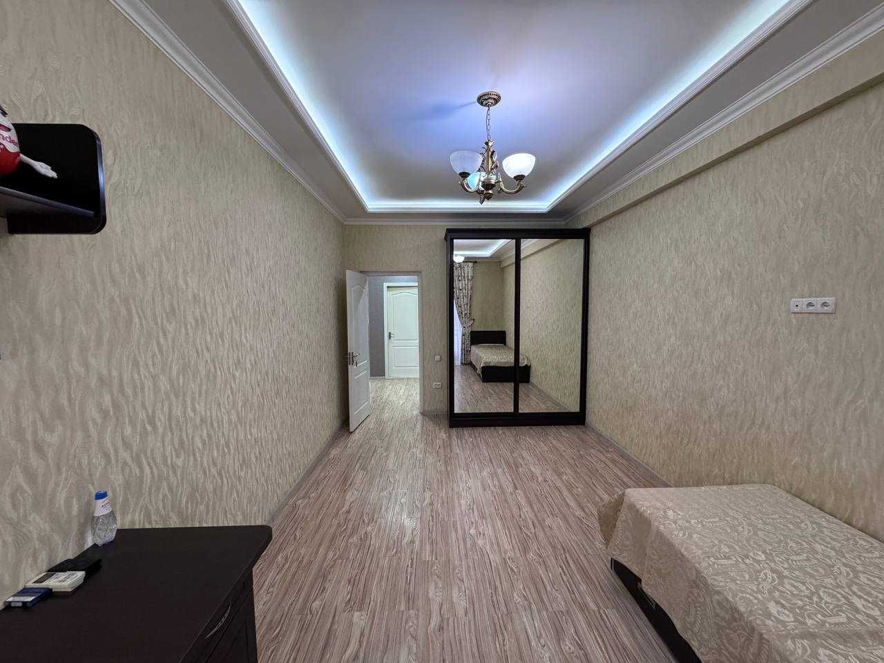 ЖК Замок счастья Юнусабад-17, 3/3/6 кирпич 90 м² с ремонтом, мебелью=