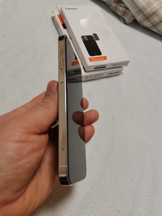 Iphone 12 Pro бял