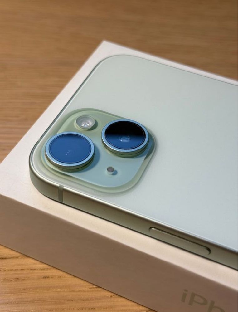 Iphone 15  128 gb