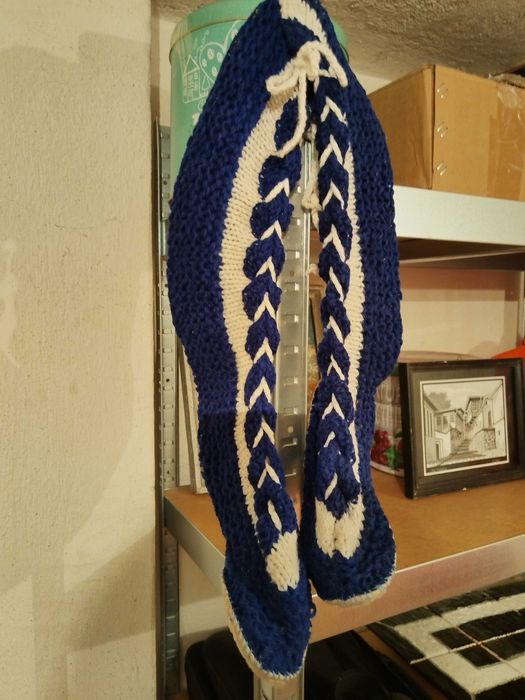 Много нови, битови терлици и вълнени чорапи ръчна изработка