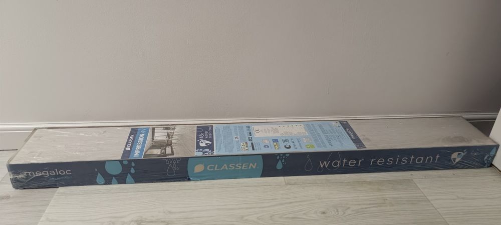 Vând un pachet parchet