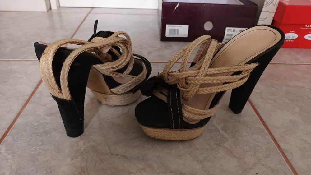 Vand sandale dama mar. 35, preturi modice