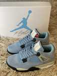Air Jordan 4 Retro university Blue