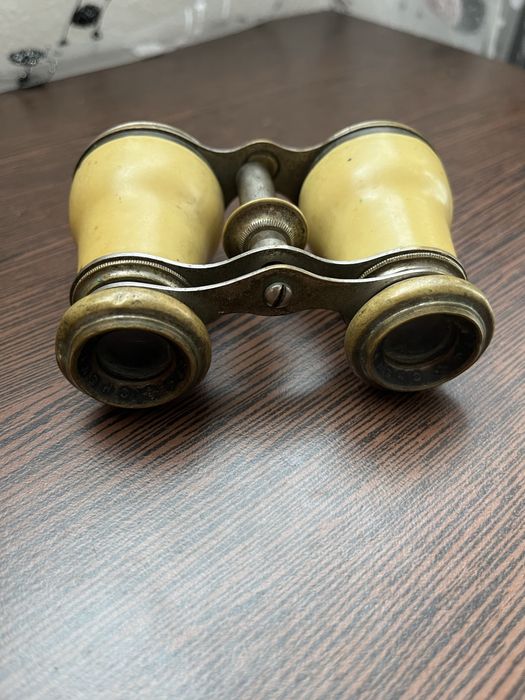 Vand binoclu de opera Chevalier Paris