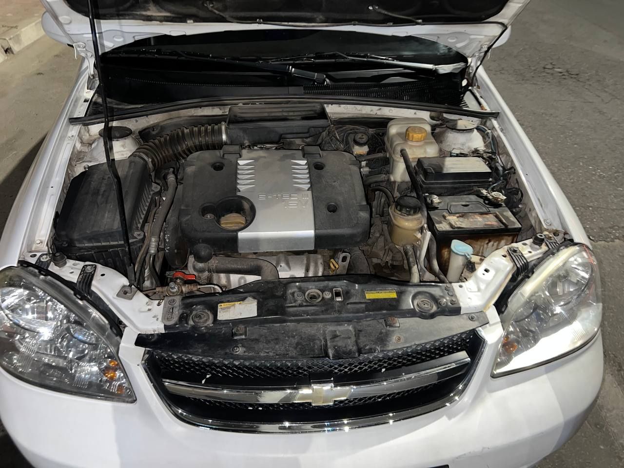 Lacetti 1.8      ...