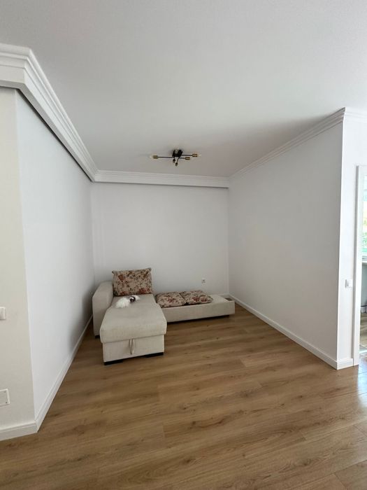 Inchiriez apartament cu 1 camera Floresti str Abatorului