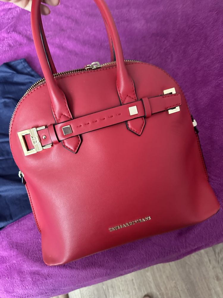 Дамска червена чанта Trussardi