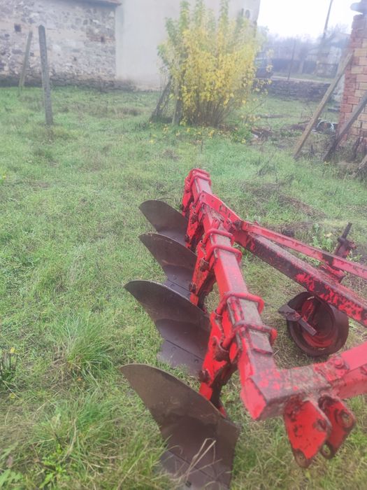 Трактори ЮМЗ в движение