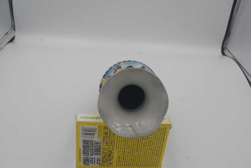 Vaza vintage chinezeasca, vopsita manual, anii 1970, 21 cm inaltime