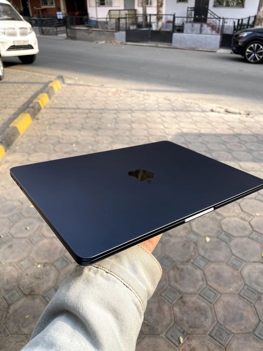 MacBook Air m2 16/256 USA 100% 26 skill Apple Store dan olingan 1 oy b