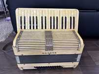 Acordeon Hohner Verdi 1 cu 48 de basi vergea