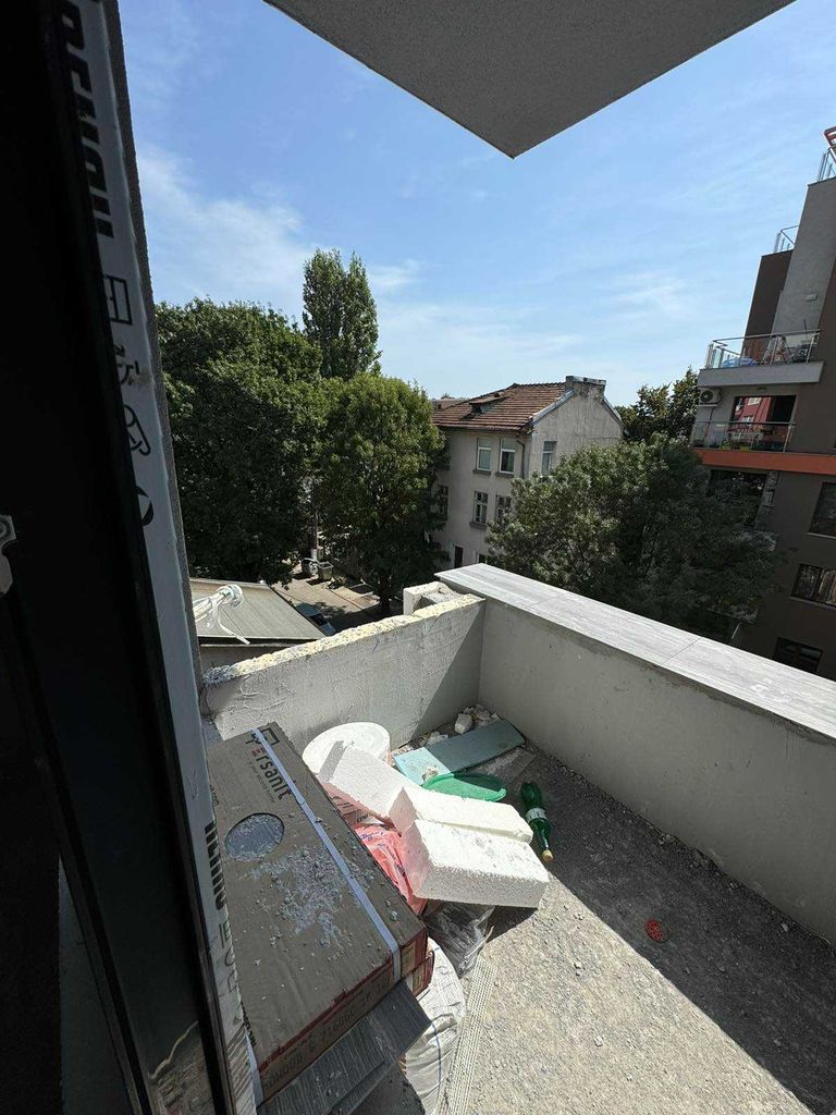 Продава се Тристаен апартамент в София, Център - 117 кв.м за 1795 €/кв.м - Снимка #2