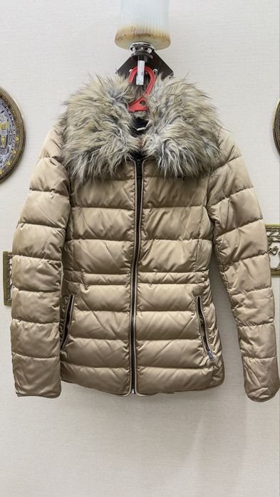 Теплая куртка 80,000 сум