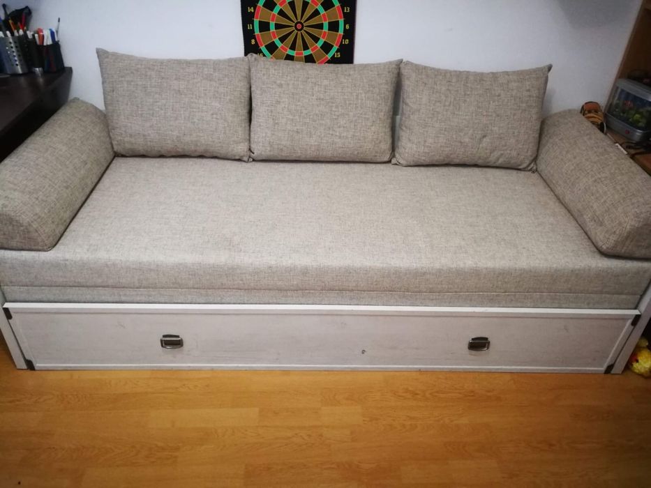 Canapea extensibila noua