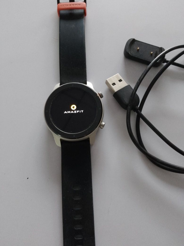 Смарт часы Amazfit gtr