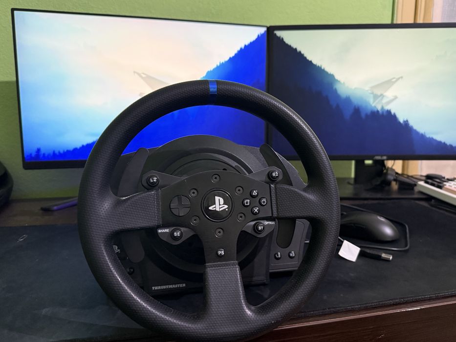 Volan Gaming Thrustmaster T300RS nu LOGITECH , fanatec