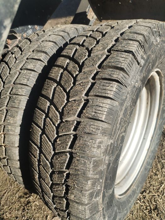 Carosata basculabil trilaterale