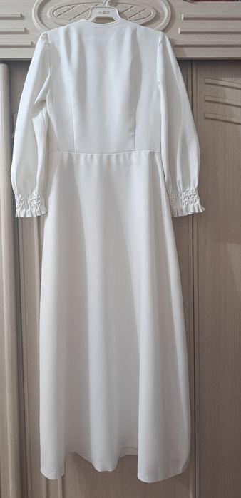 Платье вечернее белое