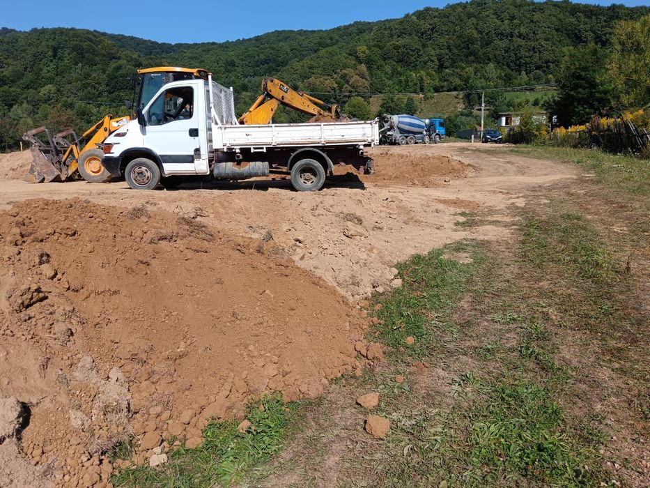 Închirieri utilaje construcții!