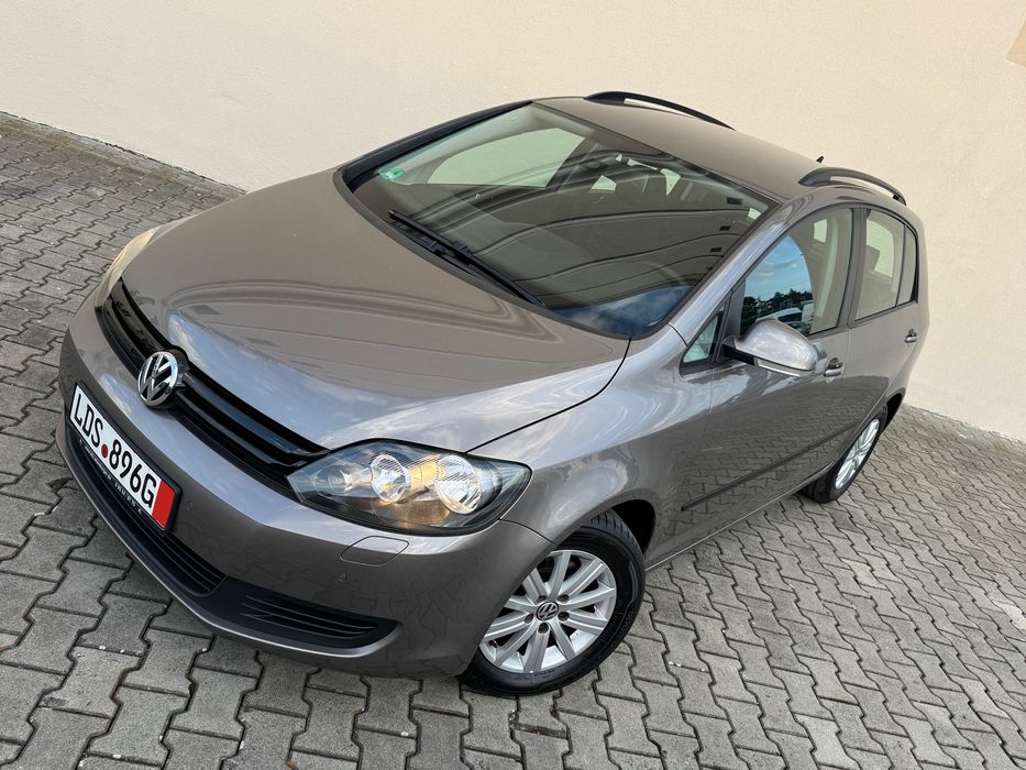 VW Golf Plus 2013•DSG•Climatronic•Scaune incalzite•Navi•Senzor parcare