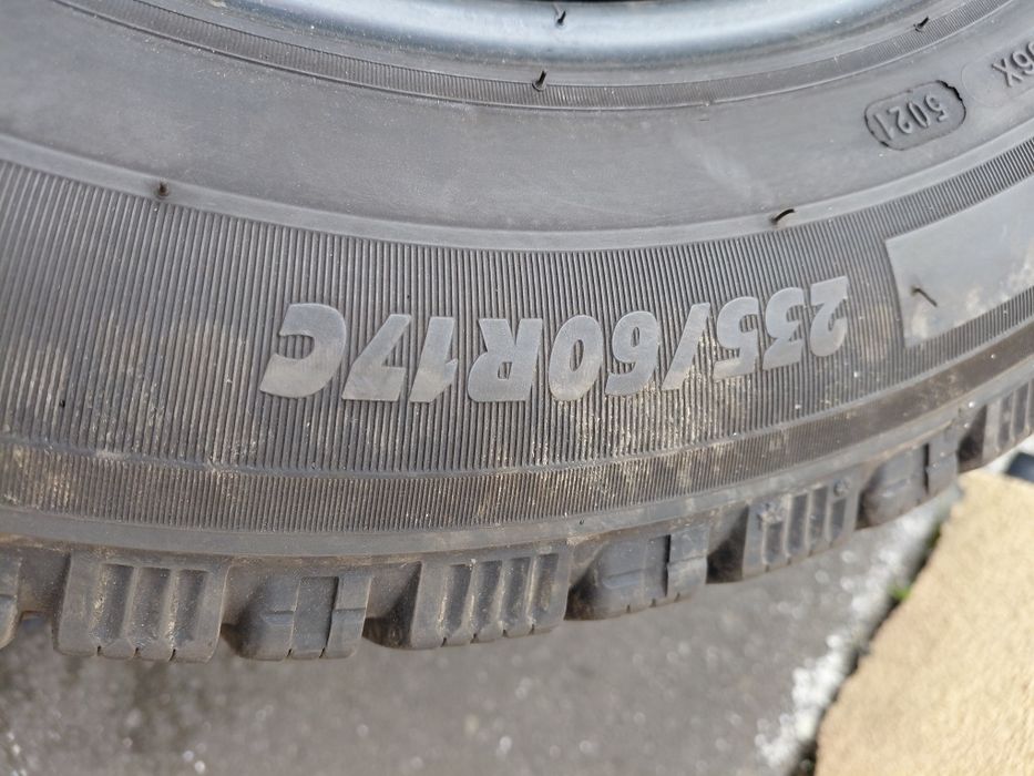 225/60/17С Michelin 2бр.гуми