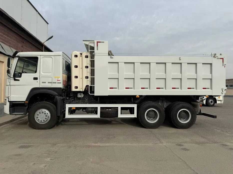 Самосвал HOWO 25 тонн Метан газ 18 м3 в наличии (кредит и рассрочка)